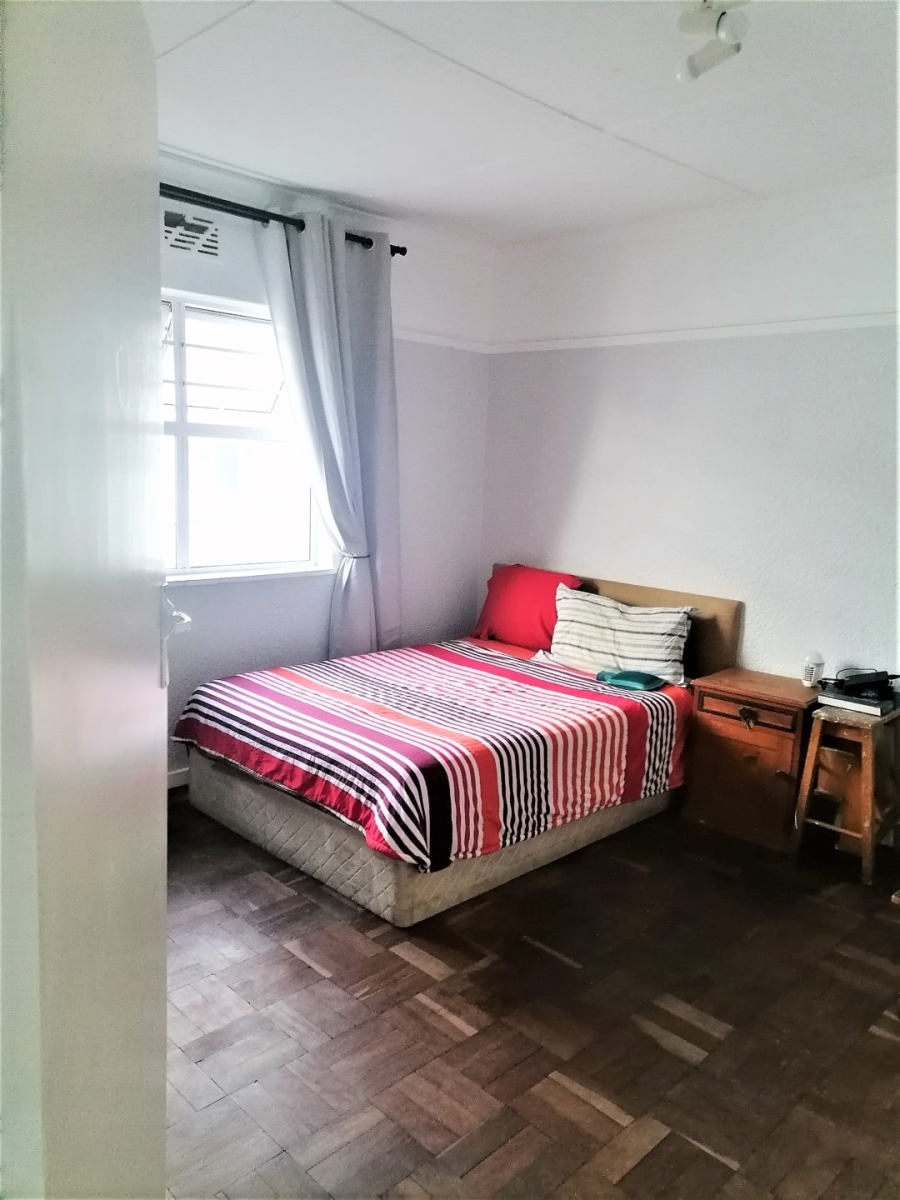 1 Bedroom Property for Sale in Kenilworth Western Cape